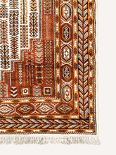 Load image into Gallery viewer, Corner Shot of a White Rust and Brown TribalDesign Indian Carpet Handknotted Oriental Rug