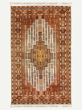 Load image into Gallery viewer, Full Shot of a White Rust and Brown TribalDesign Indian Carpet Handknotted Oriental Rug