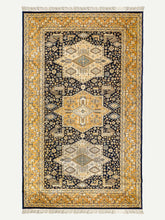 Load image into Gallery viewer, Traditional Tribal Design Indian Carpet Handknotted Oriental Rug
