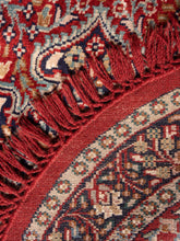 Load image into Gallery viewer, Rose II Isfahan Vintage Round Rug - The Verasaa Collections
