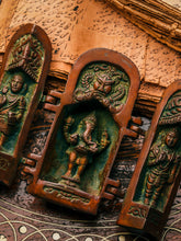 Load image into Gallery viewer, Saparivaar Wives & Ganesha - The Verasaa Collections