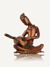 Load image into Gallery viewer, Dhol Sangeetakaar - The Verasaa Collections