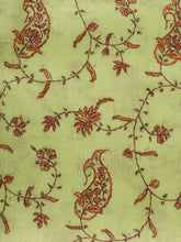 Load image into Gallery viewer, Green Vines Paisley Jaali Toosha Kashmiri Stole - The Verasaa Collections