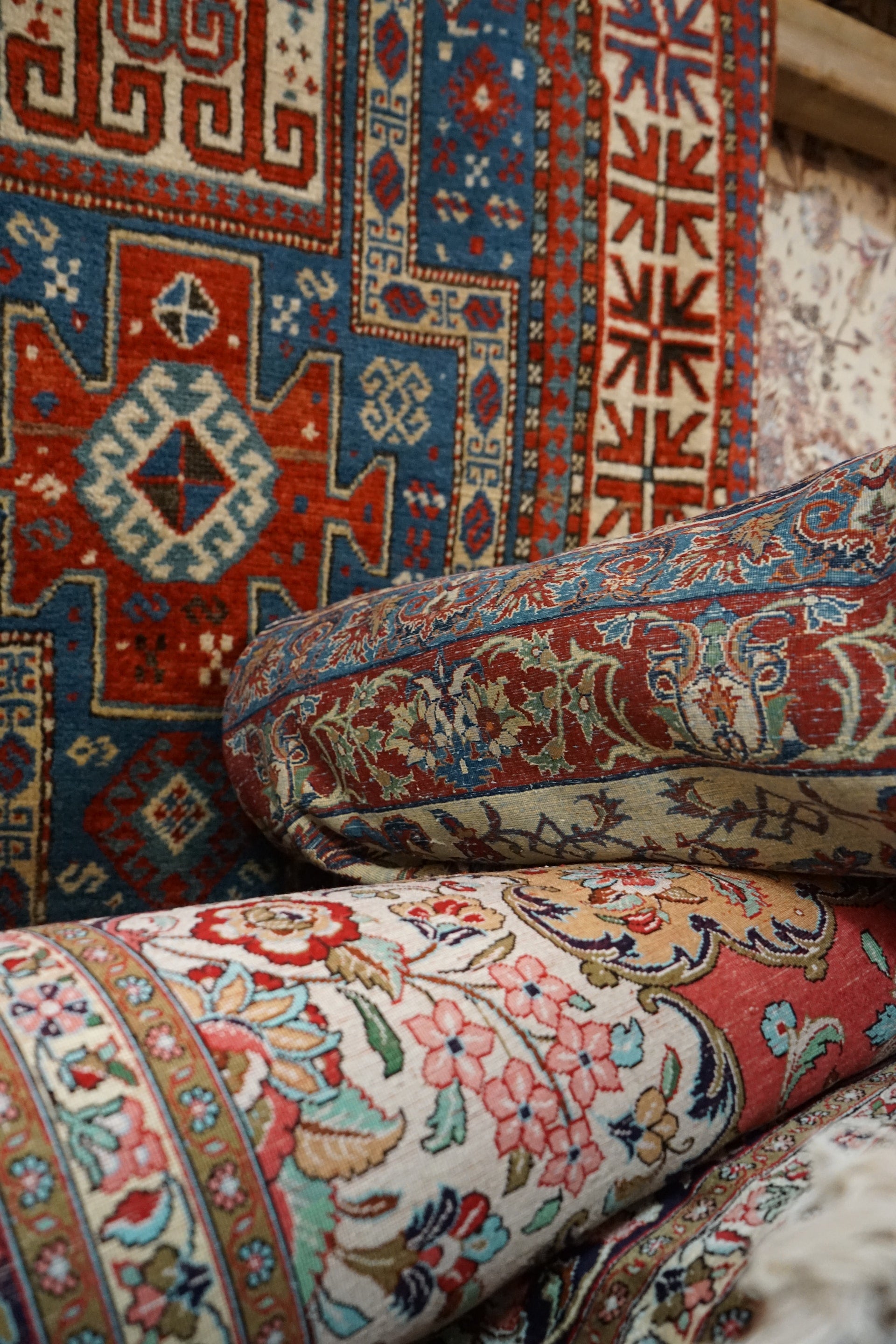 Unveiling the Symbolism of Handknotted Rug Patterns: Cultural Signific ...