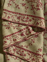 Load image into Gallery viewer, Pickle Green Angelonia Jaali Kashmiri Pashmina Stole - The Verasaa Collections
